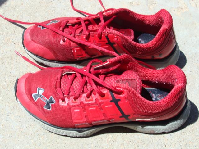Boys Youth sz. 7, red Under Armour tennis shoes - Nex-Tech Classifieds