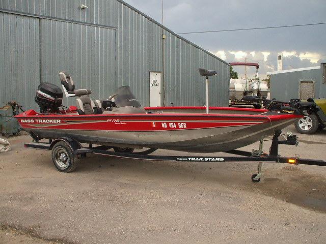tracker boats clothing 2004 17 5 bass tracker pt175 w 50hp mercury trailer tracker boats clothing 2004 17 5 bass tracker pt175 w 50hp mercury trailer