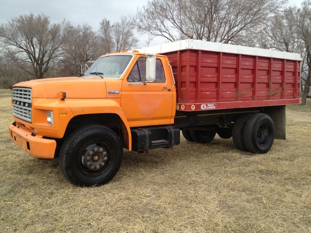 1983 Ford F700 Grain Truck, low miles!!!! - Nex-Tech Classifieds