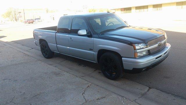 CUSTOM 2003 Chevy Silverado 2 tone paint, 5.3, Loaded - DiscoverStuff