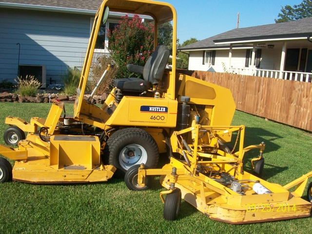 Hustler 4600 mower