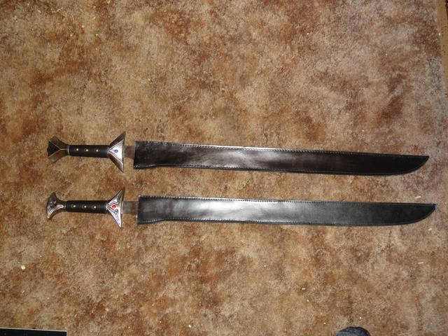 Icingdeath and Twinkle Scimitars (Swords) of Drizzt Do'Urden - Nex-Tech ...