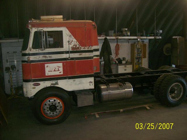Cabover Trucks For Sale >> 1966 Peterbilt 352 Unilite Cabover - Pioneer Classifieds Cabover Trucks For Sale >> 1966 Peterbilt 352 Unilite Cabover - Pioneer Classifieds