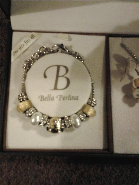 Bella Perlina Jewelry Set - Nex-Tech Classifieds
