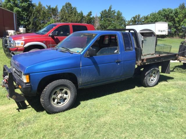 Nissan pickup flatbed 4x4 - Nex-Tech Classifieds