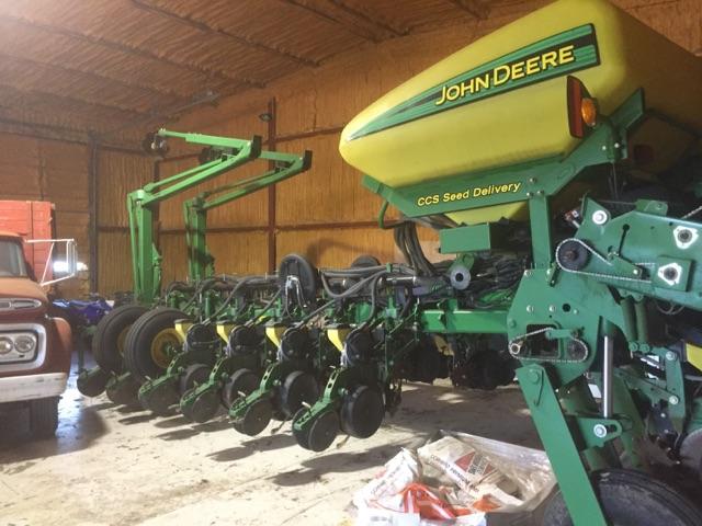 John Deere 16 Row Planter 1770 Ccs Nex Tech Classifieds 5444