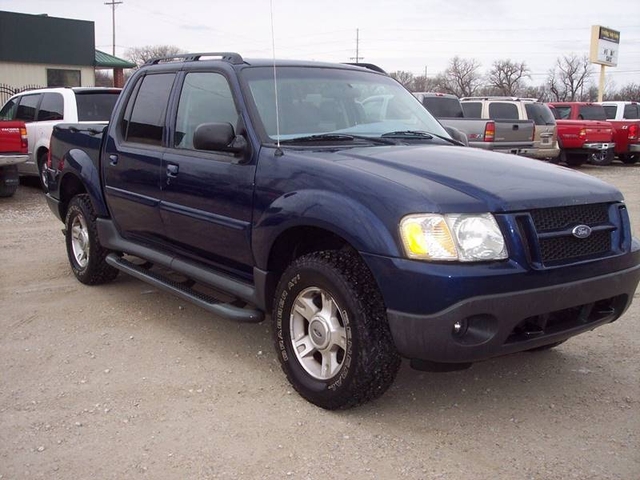2004 ford explorer pickup